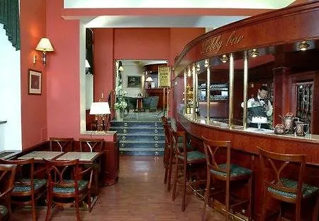 Hotel Carlton 4*