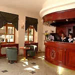 Hotel Carlton 4*