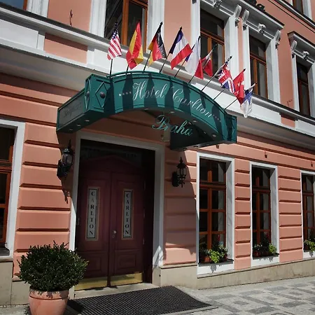 Carlton Hotel 4*
