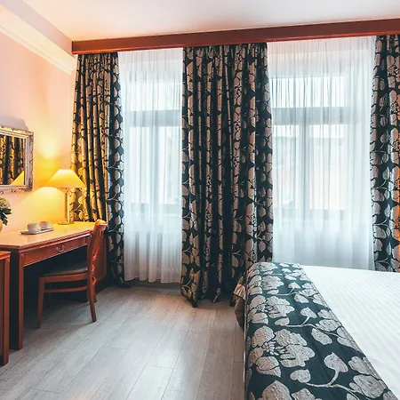 Hotel Carlton