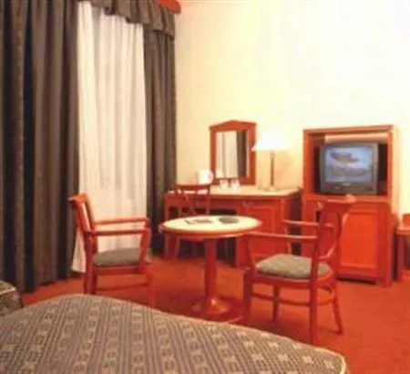 Hotel Carlton 4*