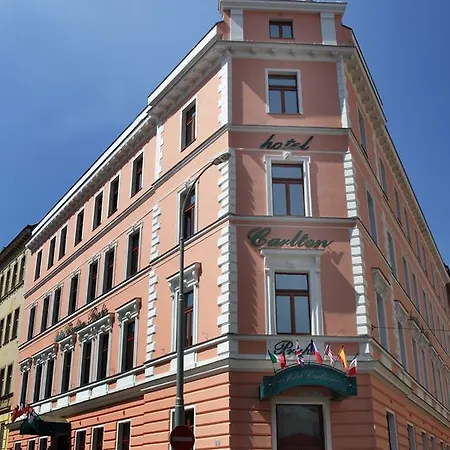 Carlton Hotell