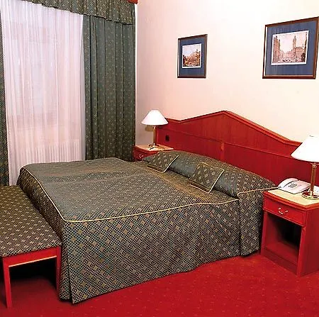 Carlton 4* Praha