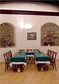 Otel Carlton 4*