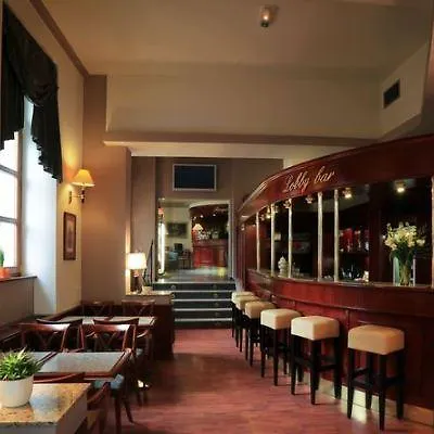 Hotel Carlton 4*