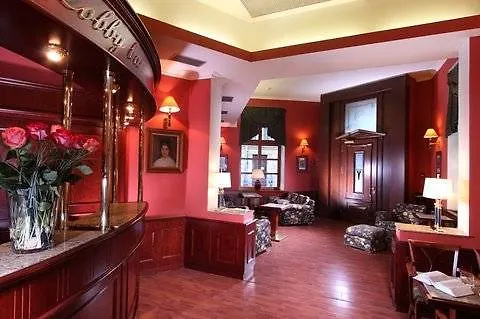 Hotel Carlton