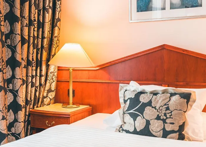 Hotell Carlton 4*