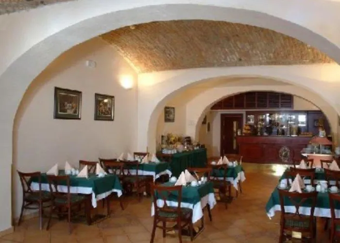 Hotell Carlton 4*